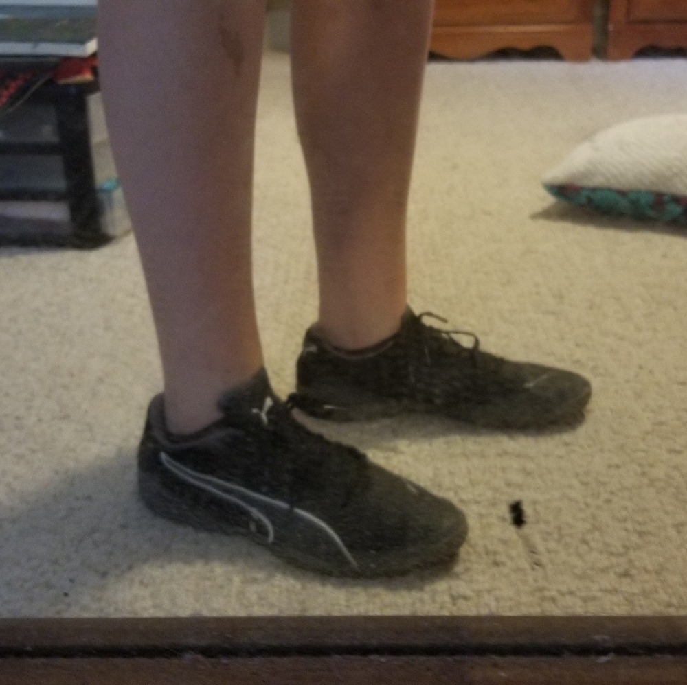 Indoor soccer shoes